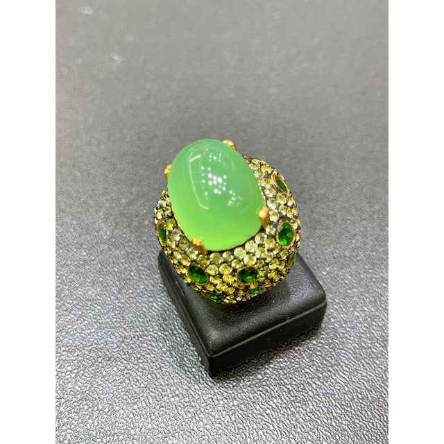 Art Deco Bochic “Orient” Peridot, Penite & Multi Gems 18k Gold & Silver Cocktail Ring Size 8 For Sale - Image 3 of 5
