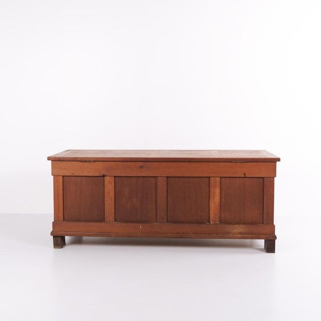 Chest in Oak with Carved Details and Round Legs, 1920s For Sale - Image 4 of 14