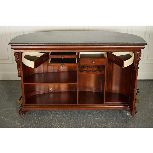 American Bar with Granite Top & Barstools in the style of Howard & Miller For Sale - Image 13 of 18