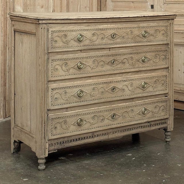 18th Century Stripped Oak Commode From Herve in Brittany For Sale - Image 4 of 16