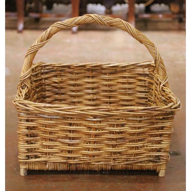 Early 20th Century French Wicker Market Basket With Twisted Handle For Sale In Dallas - Image 6 of 9