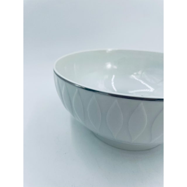 Porcelain Lanzette Bowl by Tapio Wirkkala for Thomas, 1965 For Sale - Image 3 of 7