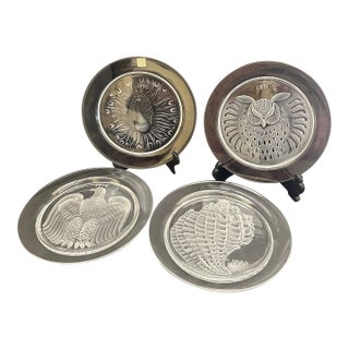 1970s Set of 4 Lalique Crystal Annual Plates, Signed, Limited, Retired, Pre-Owned For Sale