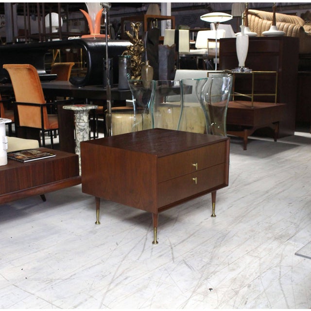 Very nice Mid-Century Modern end side table with two drawers and solid brass pulls.