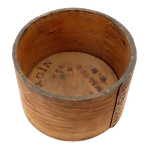 Unusual Small 1 Quart Size Antique New Hampshire Steam Bent Oak Flour & Grain Measure