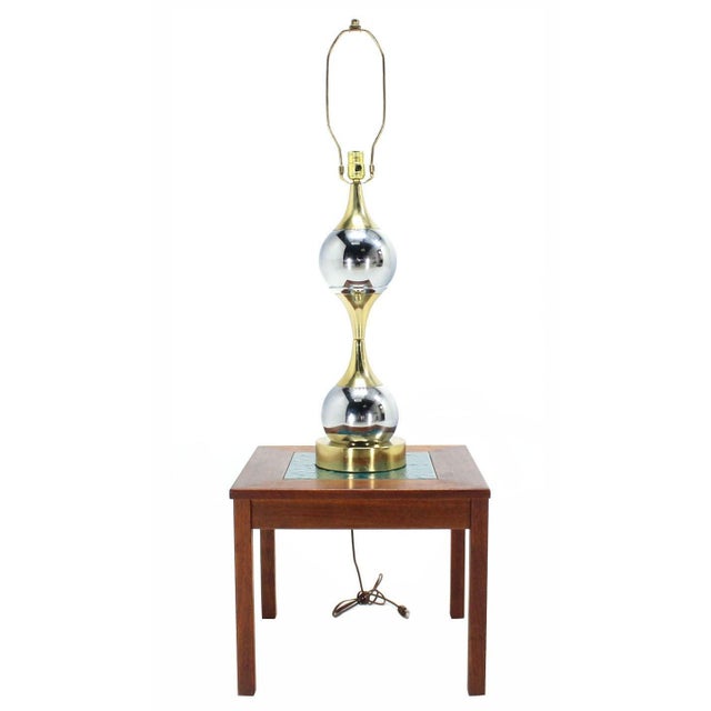 Chrome Double Chrome Globe Brass Link Connected Turned Metal Shape Table Lamp MINT For Sale - Image 8 of 8