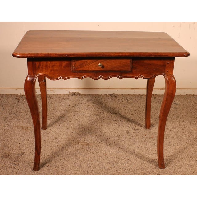 18th Century Side or Writing Table in Walnut For Sale - Image 12 of 12