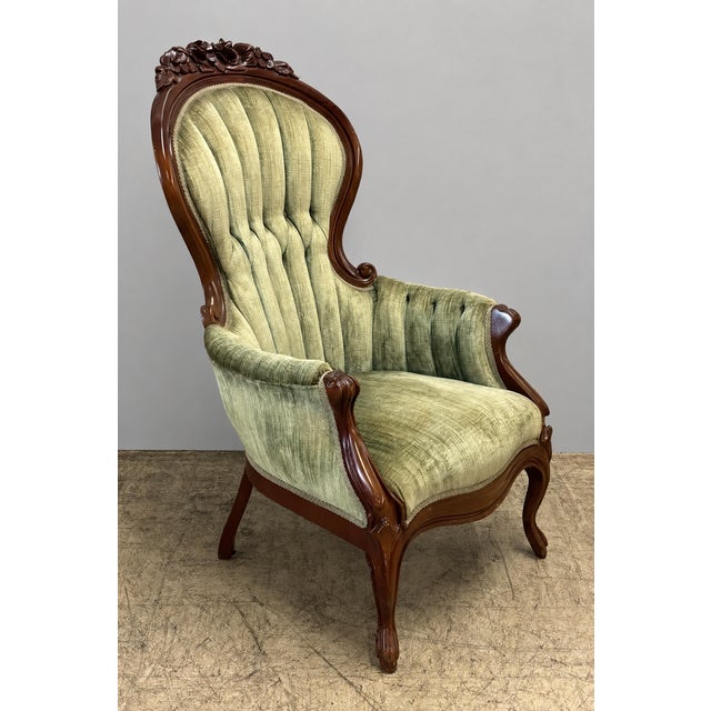 Mid 20th Century His and Hers Victorian Carved Floral Parlor Chairs - Set of 2 For Sale - Image 10 of 14