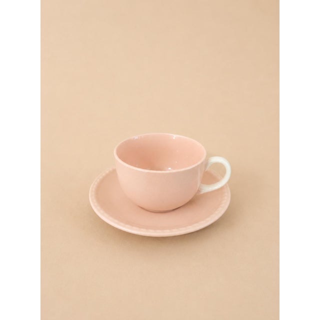 1941 Homer Laughlin Kraft Pink 56-Piece Dinnerware Set For Sale - Image 14 of 15