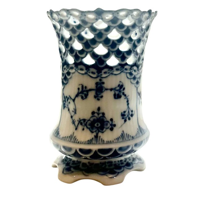 Royal Copenhagan Early 20th Century Royal Copenhagen Blue and White Fluted Full Lace Vase For Sale - Image 4 of 8