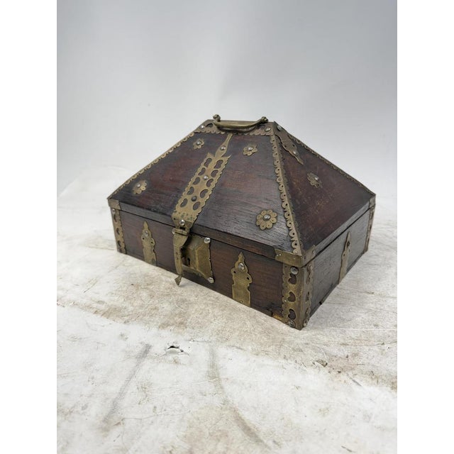 Antique Indian Jewelry Box in Wood and Brass, 1800s For Sale - Image 5 of 16