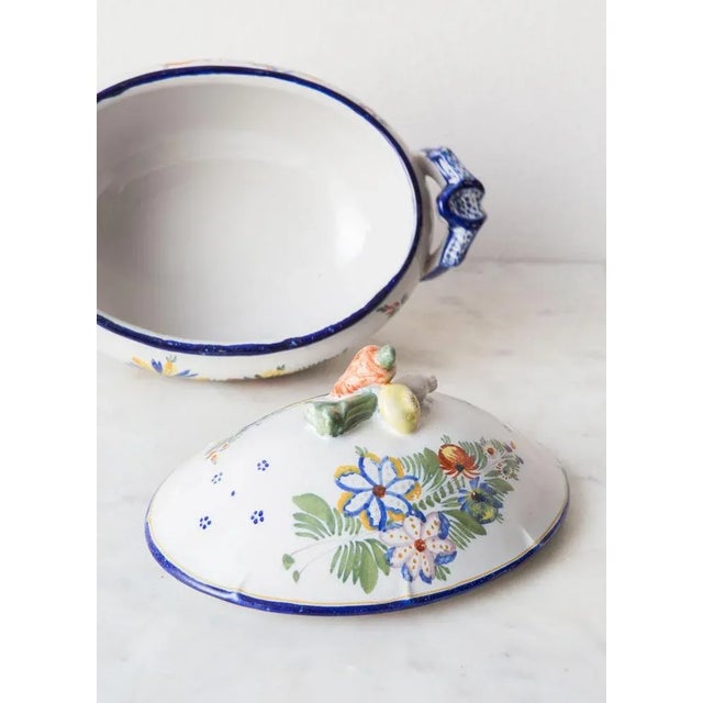 Terracotta signed Montagnon, Nevers. Impeccable condition. As if they had never been used. This piece has an attribution...