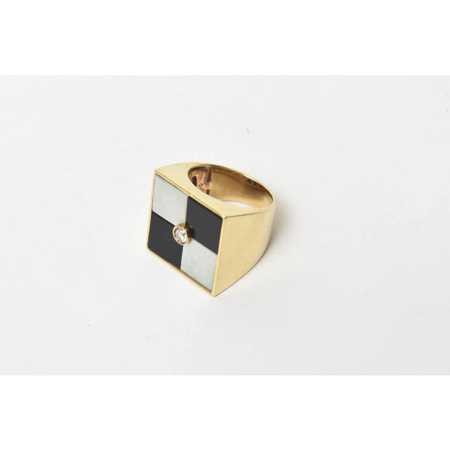 Modern Vintage Italian 18k Gold, Onyx and Mother of Pearl Geometric Ring, Size 7 For Sale - Image 3 of 9