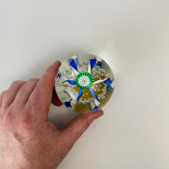1960s Murano Glass Paperweight by Fratelli Toso, Italy, 1960s For Sale - Image 5 of 10