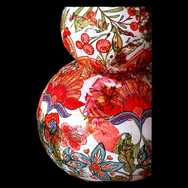 Art Nouveaux Decoupage Table Lamp With a Linen Shade in a Vibrant Victorian Floral Pattern For Sale - Image 4 of 4