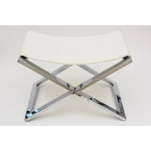 Modern Vintage X Frame Chromed Steel Bench With New White Boucle Sling Upholstery 80's For Sale - Image 3 of 12