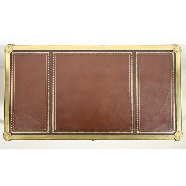 1900 - 1909 Antique Louis XV Style King Wood and Tulip Wood Bronze Mounted Leather Top Desk For Sale - Image 5 of 12