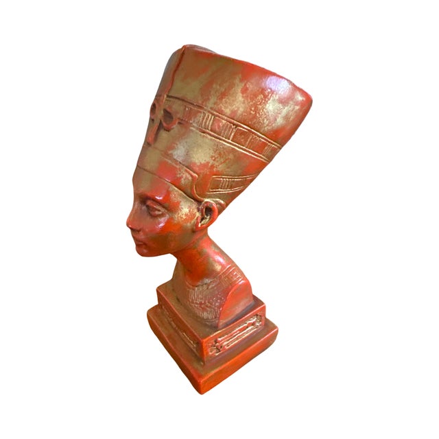 Mid-Century Modern Vintage Queen Nefertiti Bust Sculpture, Egyptian Revival, Antiqued Vermilion Finish For Sale - Image 3 of 7