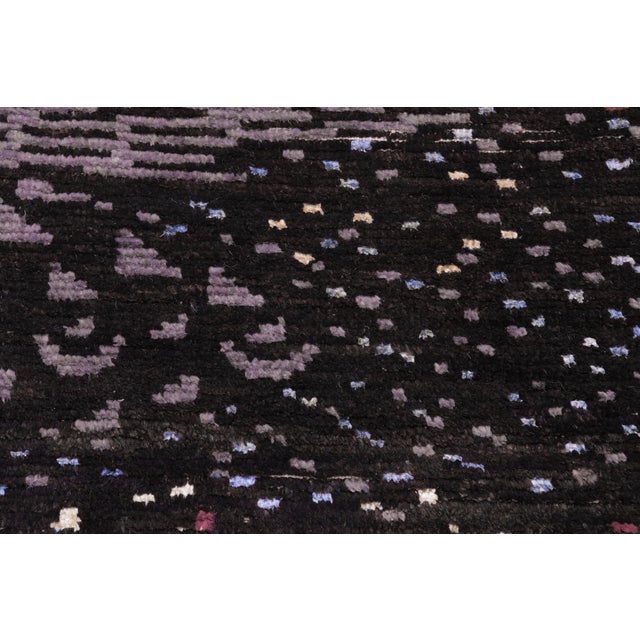 Eclectic Black/Gray High Low Wool & Silk Rug - 5'6'' X 8'4'' For Sale - Image 4 of 9