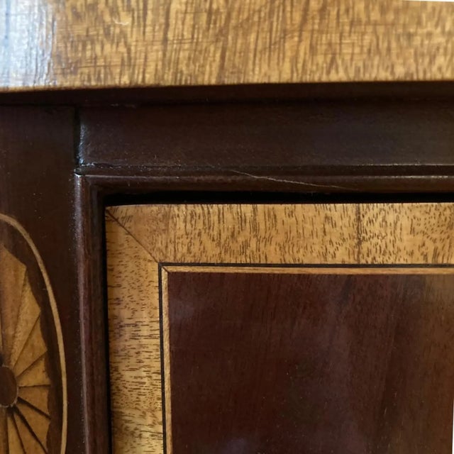 Late 20th Century Pair of Fine Hepplewhite Style Pembroke Mahogany Inlaid Tables by Councill Craftsman For Sale - Image 15 of 17