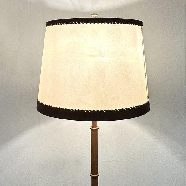 Beige Mid-Century Modern Floor Lamps in Leather and Parchment, Germany, 1960, Set of 2 For Sale - Image 8 of 10