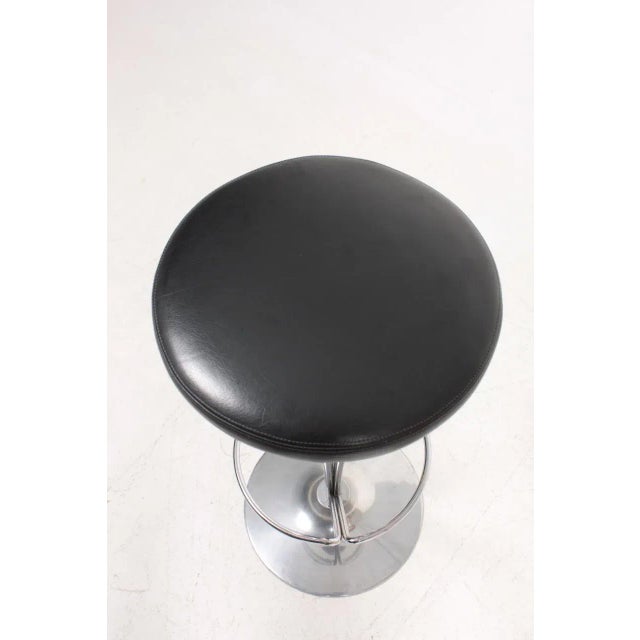 Metal Set of Mid-Century Patinated Leather Barstools by Piet Hein for Fritz Hansen, 1960s For Sale - Image 7 of 10