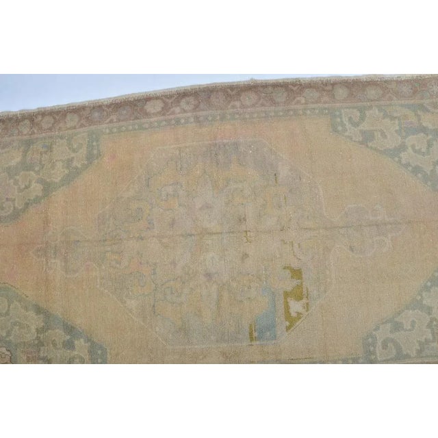 Boho Chic Oushak Handmade Neutral Area Rug, 1960s For Sale - Image 3 of 11