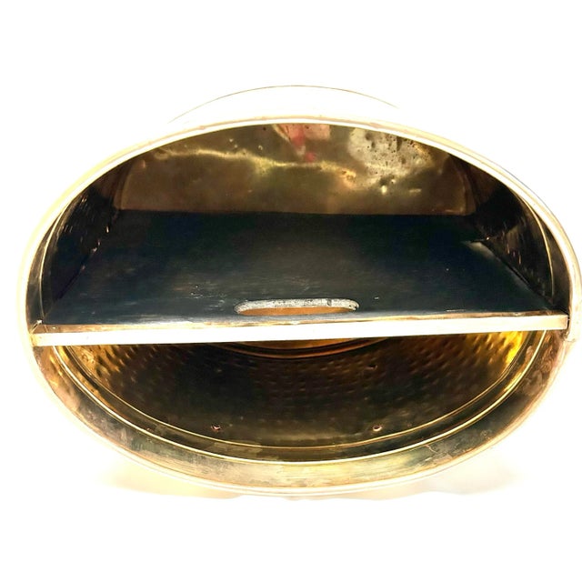 Gold 1980s Hammered Brass Magazine Holder - Hollywood Regency Magazine Rack With Tassel Detail For Sale - Image 8 of 11