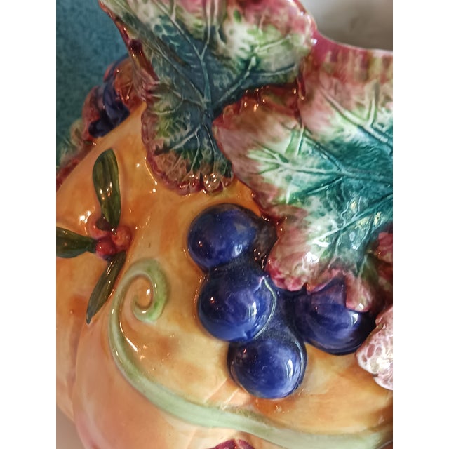 The "Thanksgiving Banquet Collection" was introduced in 1993 and produced until 1993 when it was discontinued. The pieces...