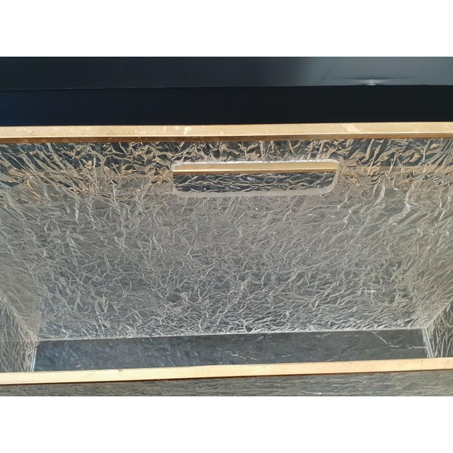 Vintage Magazine Rack in Acrylic Glass and Brass, 1960s For Sale - Image 6 of 8