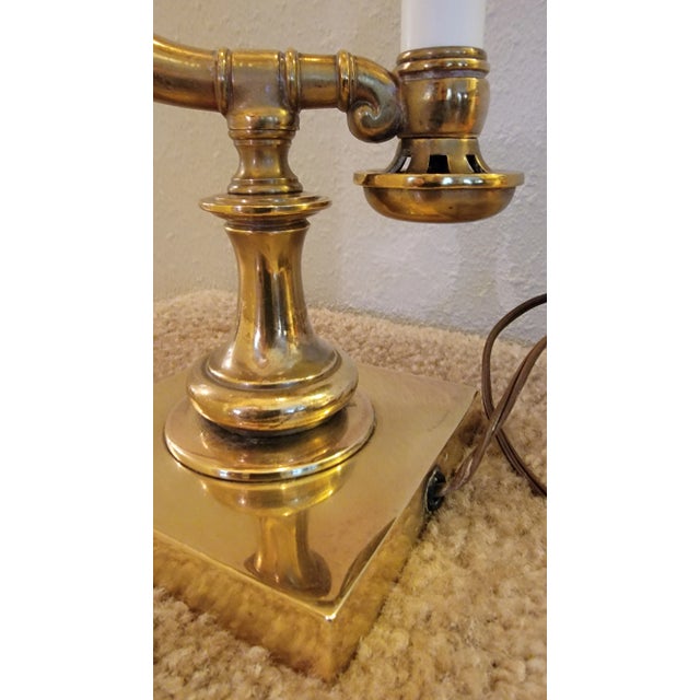 Metal Vintage Mid-Century Stiffel Attributed Brass Powder Horn Table Lamp For Sale - Image 7 of 12