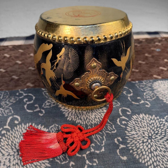 Japanese Decorative Taiko Drum with Gold Crane Motif, 1960s For Sale - Image 4 of 10