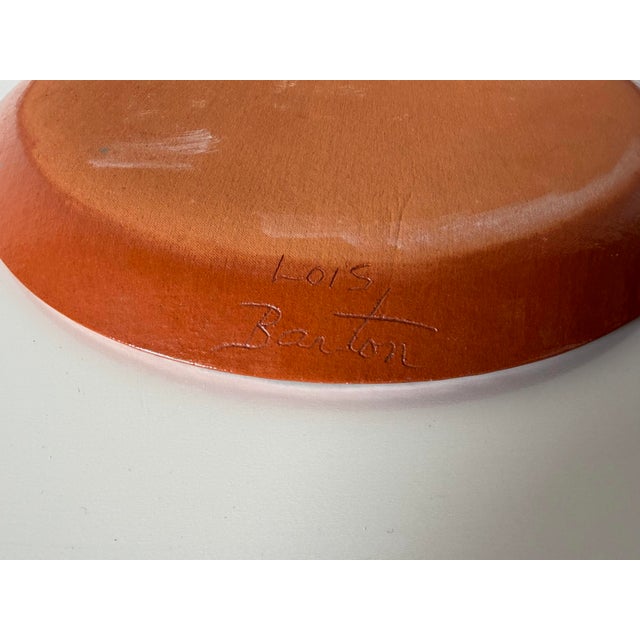 1980s Lois Barton Hand-Painted Modernist Figurative Art Ceramic Plate For Sale - Image 12 of 12