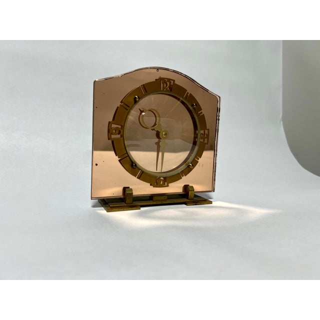 1940s Smith Sectric Art Deco Peach Mirror Mantel Clock, For Sale - Image 4 of 7