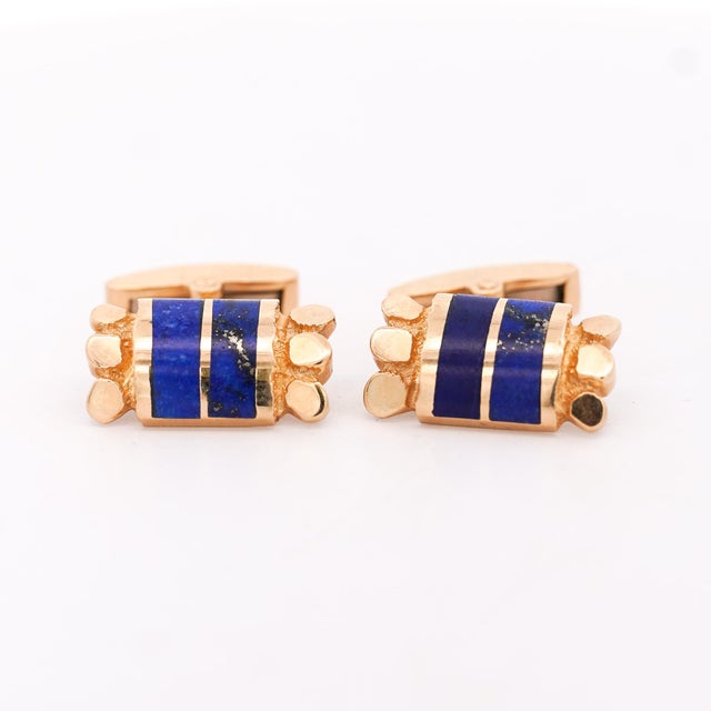 Contemporary Vintage Lapis Lazuli 14k Gold Nugget Textured Cufflinks, Pair For Sale - Image 3 of 4