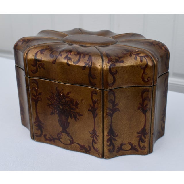 1980s VTG Painted Florentine Style Jewelry Box W/Lined Fitted Interior /Removable Section For Sale - Image 5 of 13