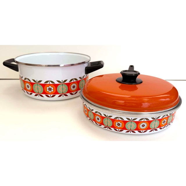 Metal 1960's Enamel Cooking Pot Set - 4 Piece For Sale - Image 7 of 9