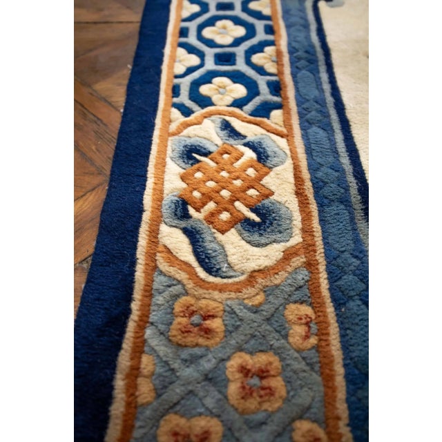 Art Deco Chinese Rug in Wool and Cotton For Sale - Image 4 of 8