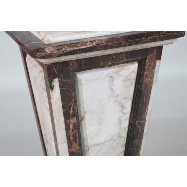 Stone Pair of Early 20th Century Neoclassical Variegated Marble Pedestals, 31.5" For Sale - Image 7 of 12