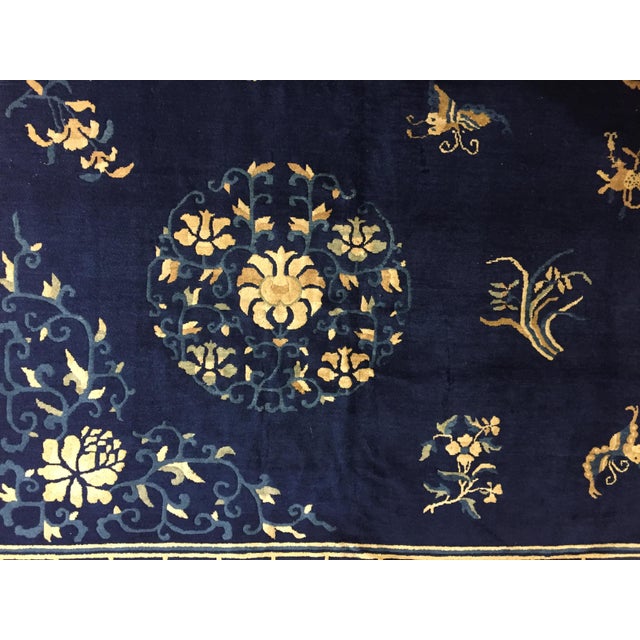 19th Century Chinese Blue and White Woolen Rug, 1870s For Sale - Image 9 of 18