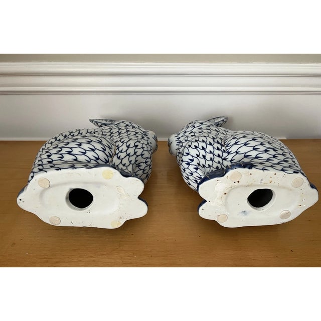 Mid-Century Modern Vintage MCM Herend-Style Fishnet Bunny Rabbit Figurines -Set of 2 For Sale - Image 3 of 4