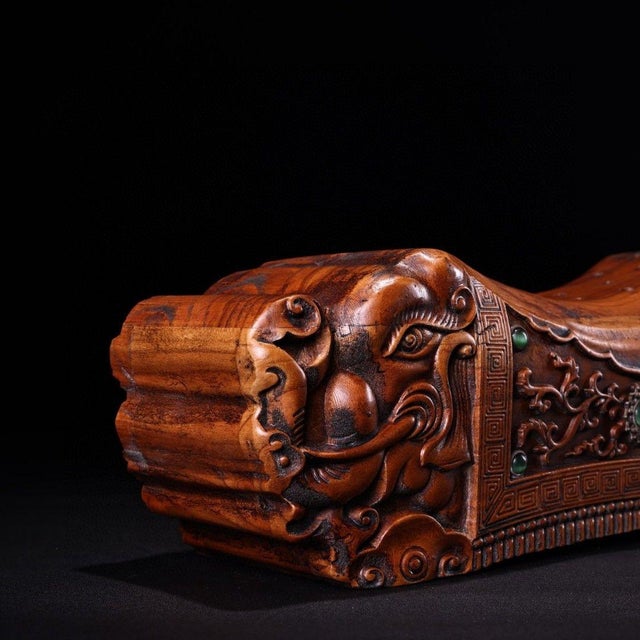 Mid 20th Century Vintage Chinese Boxwood Carved Beast Head Pillow With Gem Inlay - 750g For Sale - Image 5 of 9