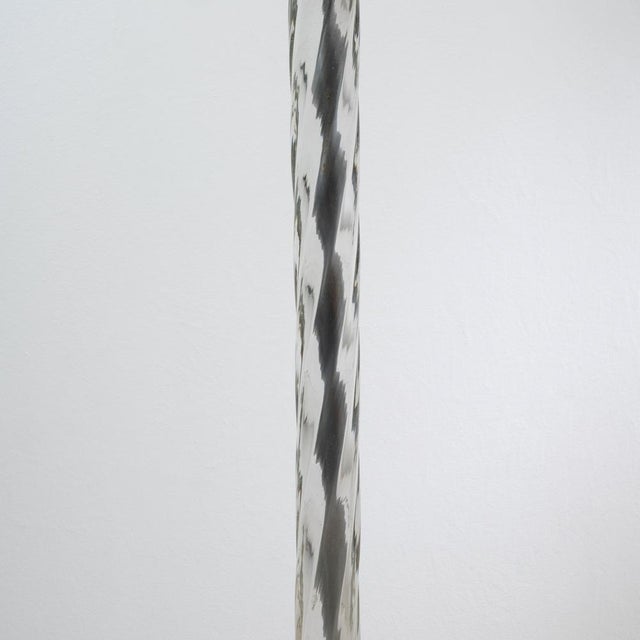 Blue Murano Glass Floor Lamp with Brass Base by Tomaso Buzzi, 1935 For Sale - Image 4 of 5