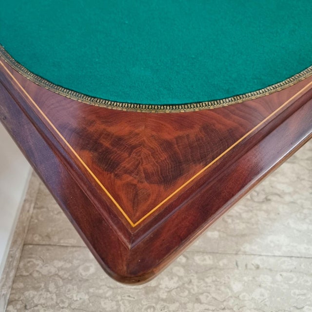 Charles X Game Table in Maple and Mahogany with Inlays, 1820 For Sale - Image 15 of 16