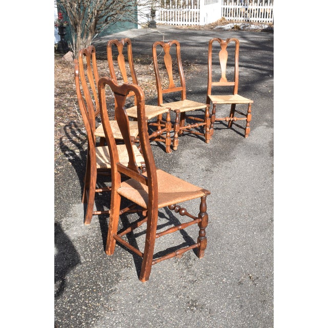 18th Century Set of Six Original American New England Queen Anne Chairs For Sale In Minneapolis - Image 6 of 7