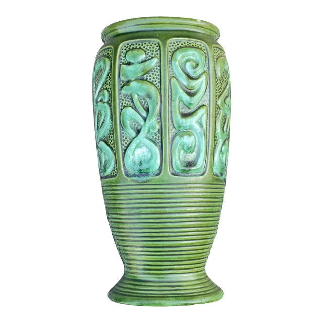 Mid Century Modern Dee Bee Co Green Ceramic Vase For Sale