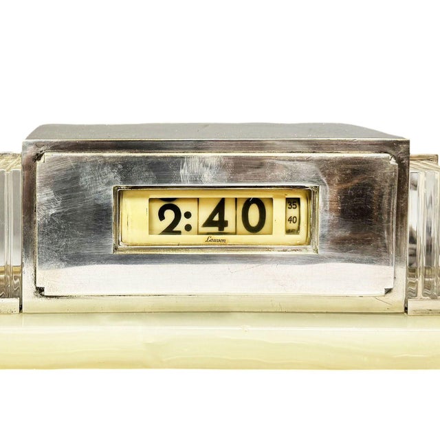 1930 Art Deco Silver Plate & Marble Model 975 Digital Mantel Clock by Lawson For Sale - Image 4 of 11