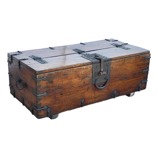 Early 19th Century Korean Dynasty Wrought Iron Mounted Wood Coin Chest (Ton-Kwe) For Sale