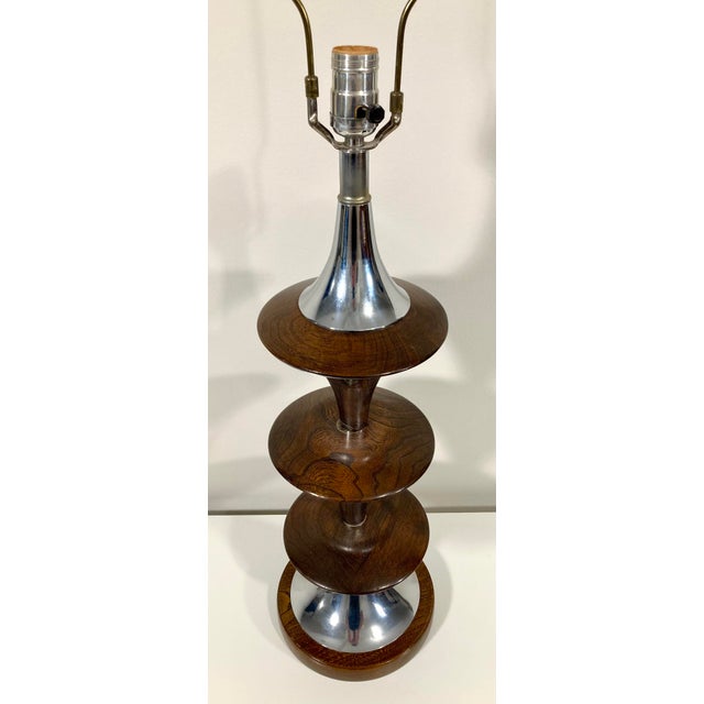 Mid-Century Modern 1960s Mid-Century Modern Atomic-Style Walnut and Chrome Table Lamp For Sale - Image 3 of 6
