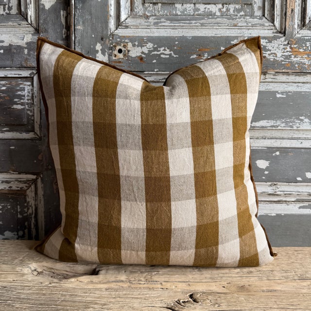 French Linen Accent Cover– Vichy Havane For Sale In Los Angeles - Image 6 of 7